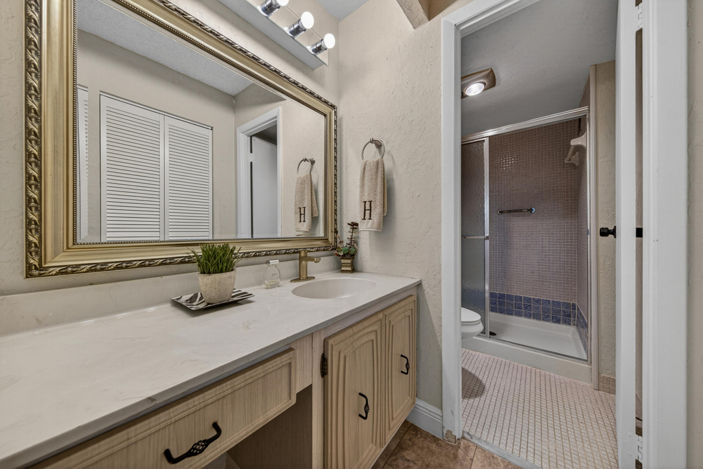 3671 Environ Boulevard - Photo 44