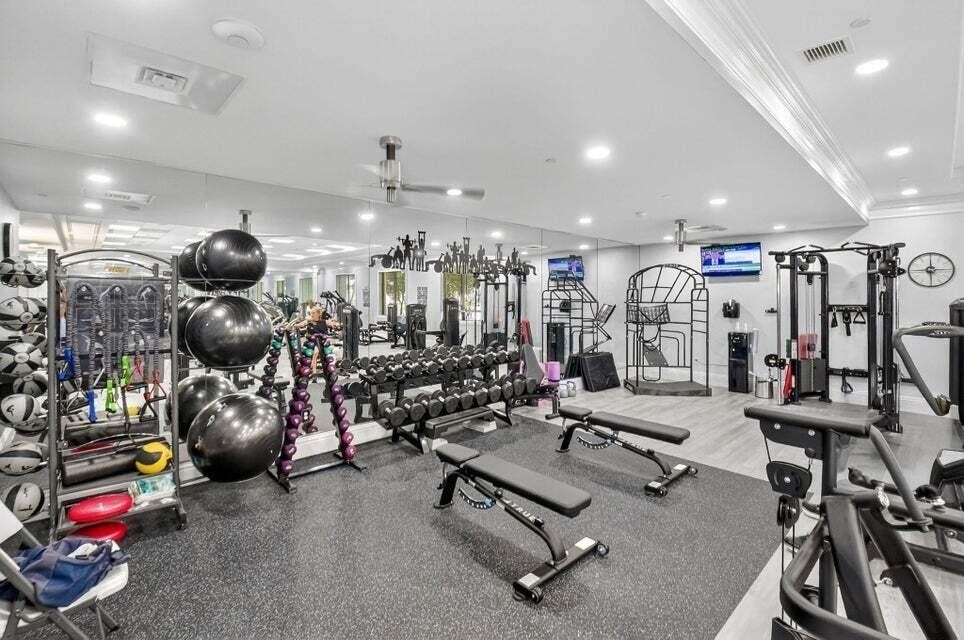6812 Belmont Shore Drive - Photo 39