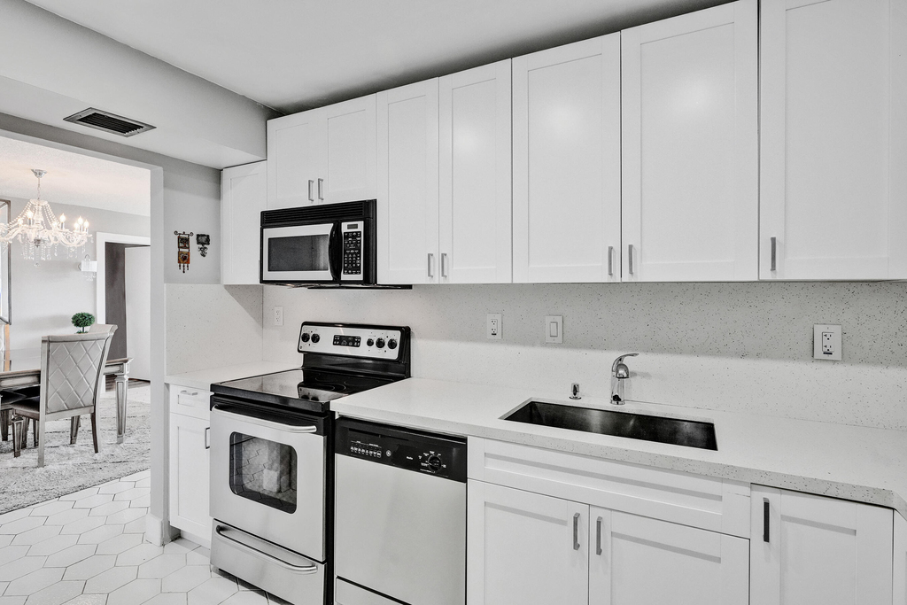 3701 N Country Club Drive - Photo 17