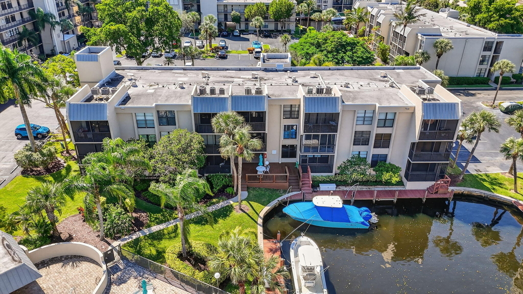 11 Royal Palm Way - Photo 52