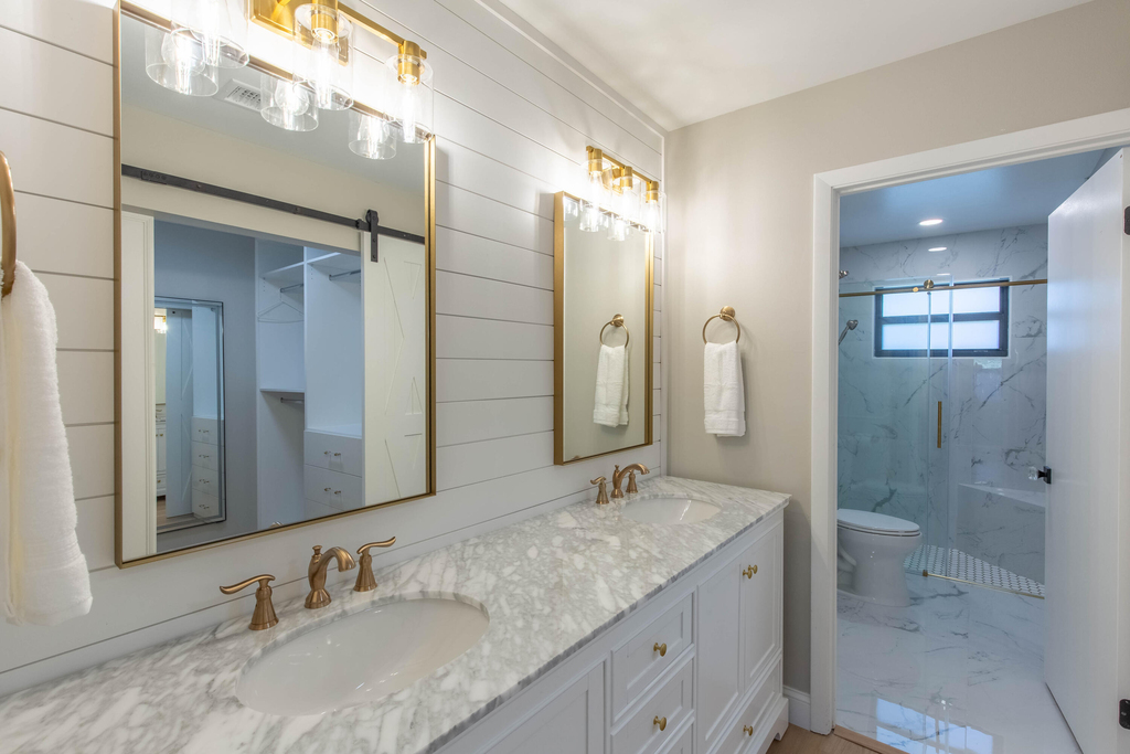 2478 Bedford Mews Drive - Photo 7