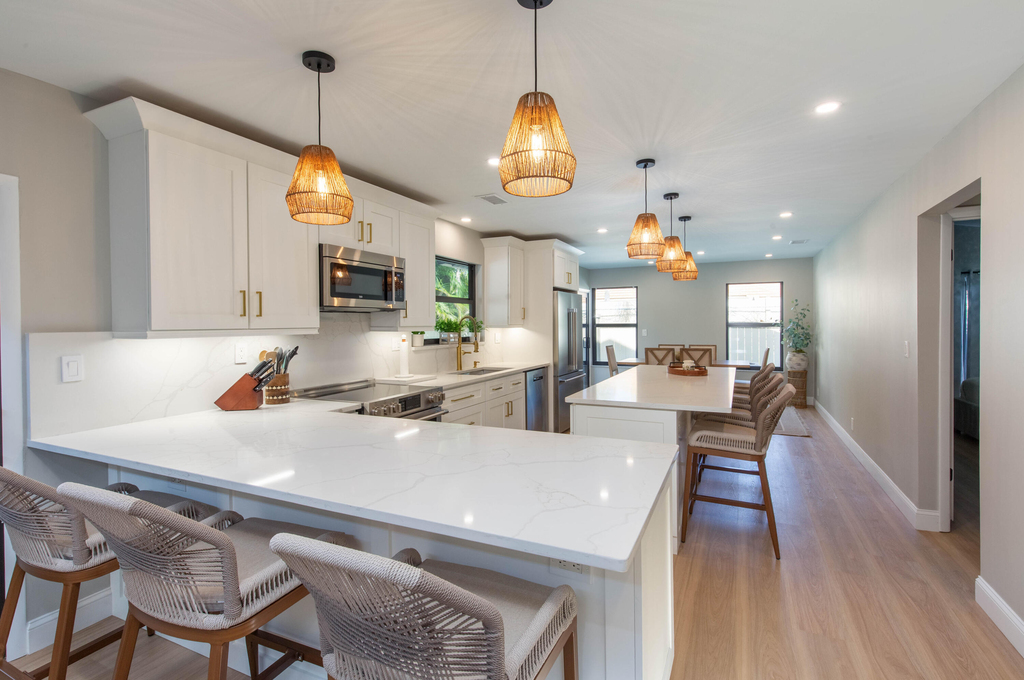 2478 Bedford Mews Drive - Photo 2
