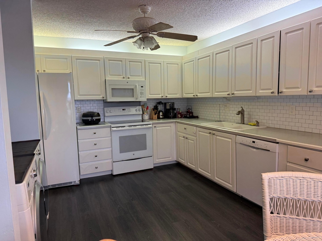 1520 Nw 19th Terrace - Photo 1
