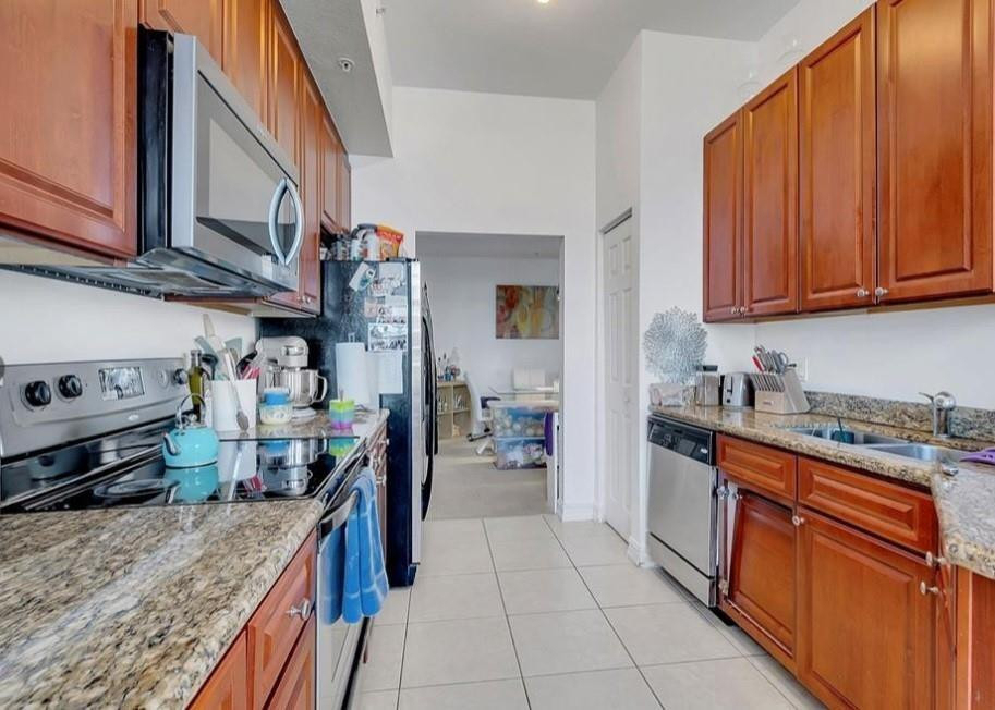 3001 Ne 185th Street - Photo 6