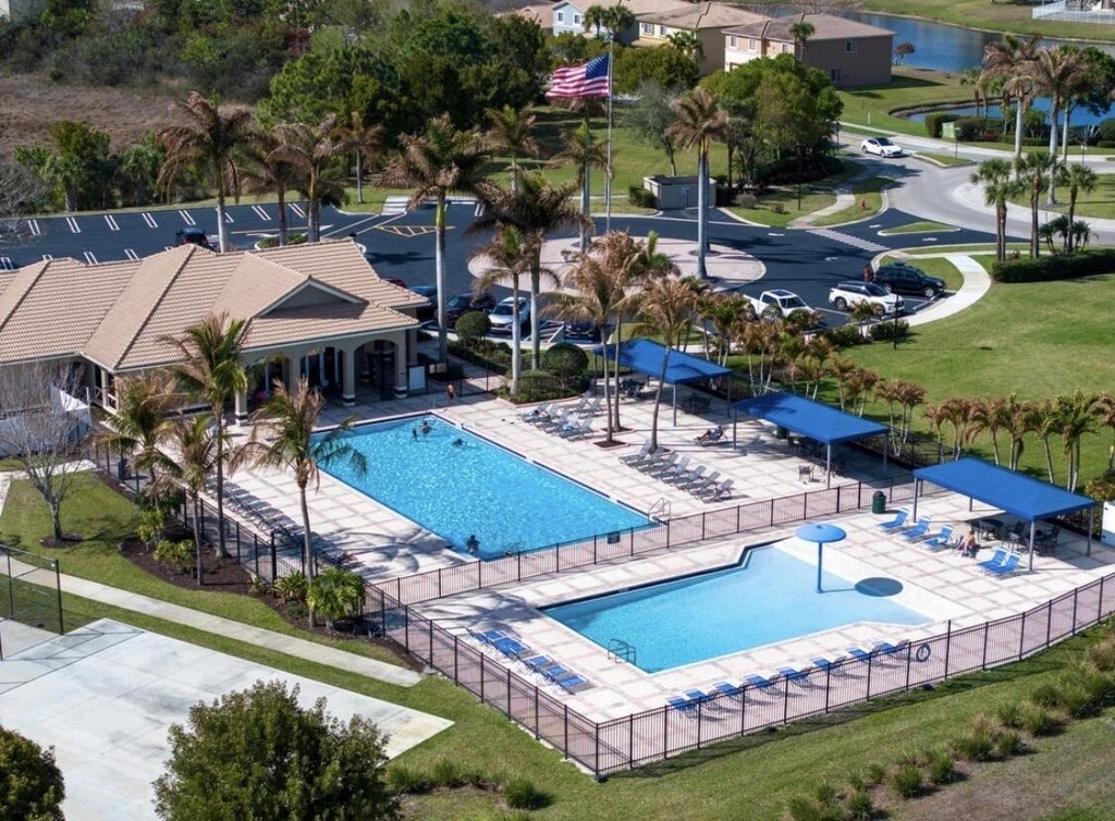 2165 Newport Isles Boulevard - Photo 2