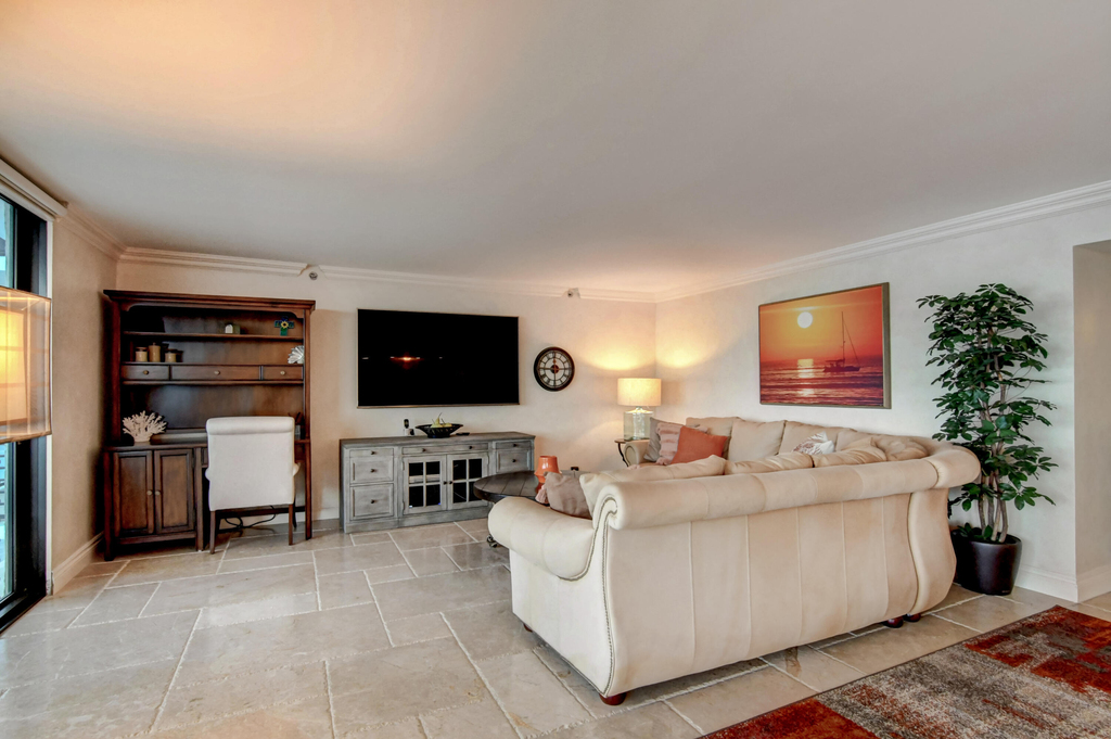 250 S Ocean Boulevard - Photo 8
