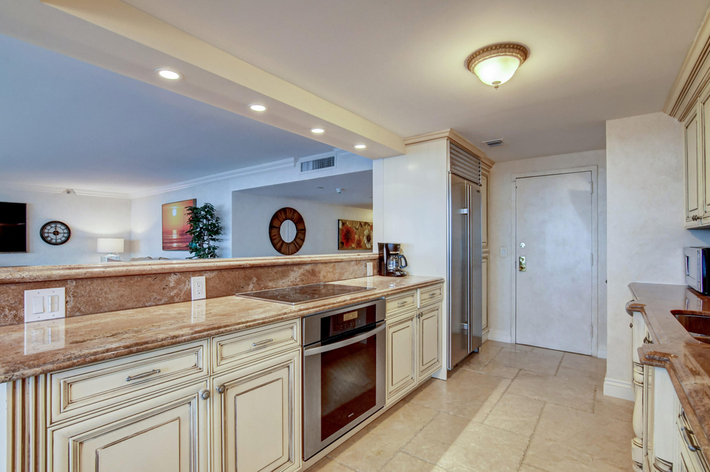 250 S Ocean Boulevard - Photo 14