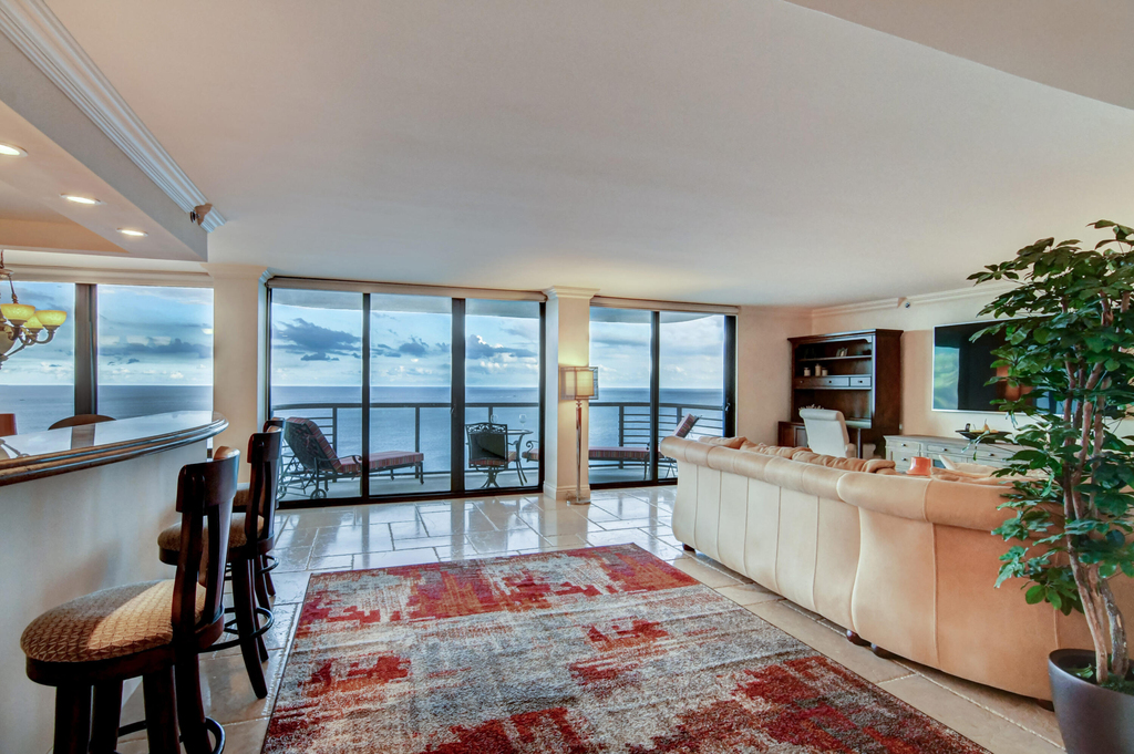 250 S Ocean Boulevard - Photo 0