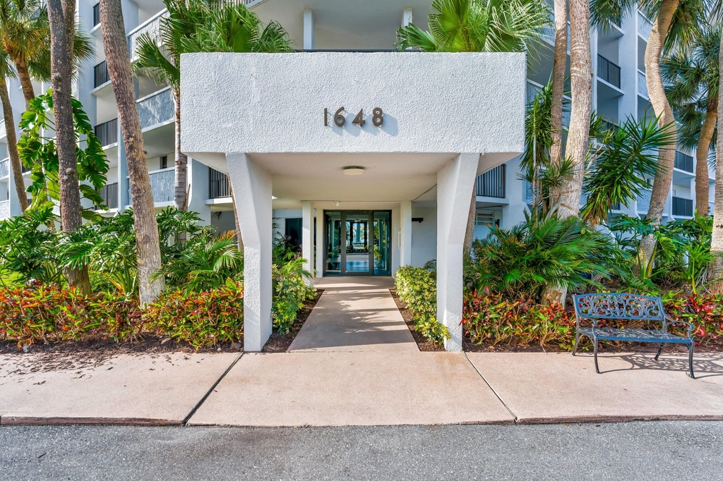 1648 Jupiter Cove Drive - Photo 4