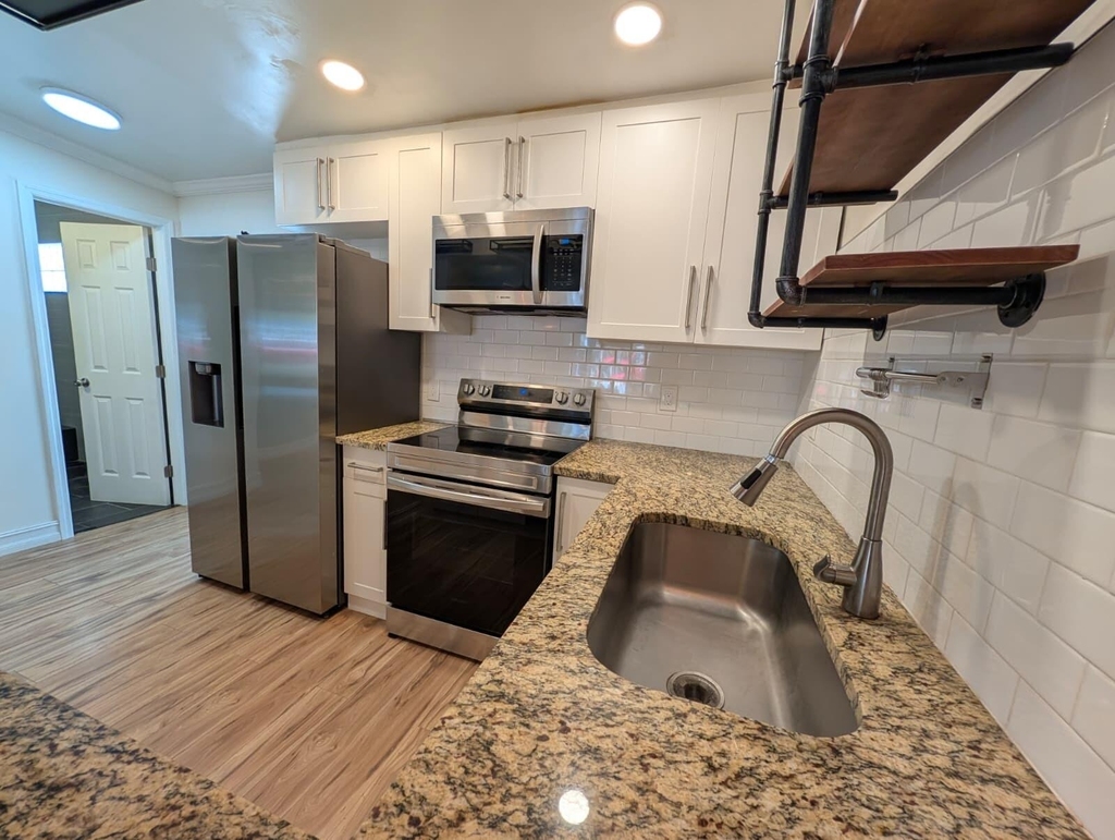 1629 Nw 5th Avenue - Photo 29