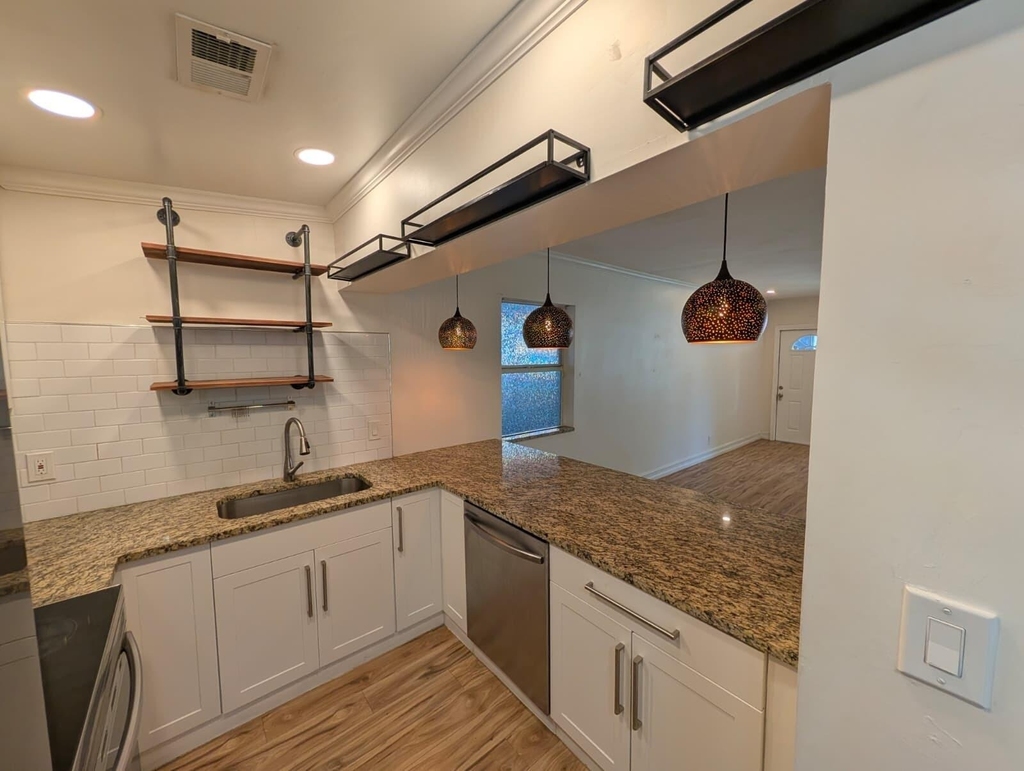 1629 Nw 5th Avenue - Photo 28
