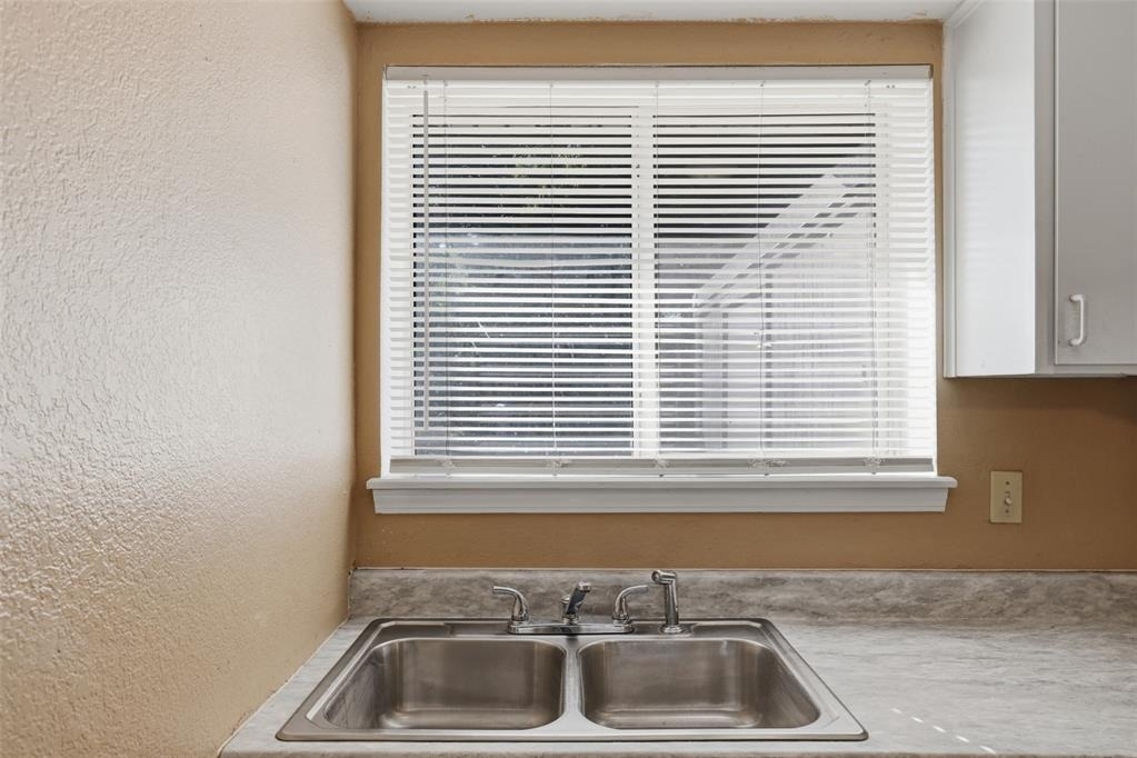 1628 Claudia Drive - Photo 14