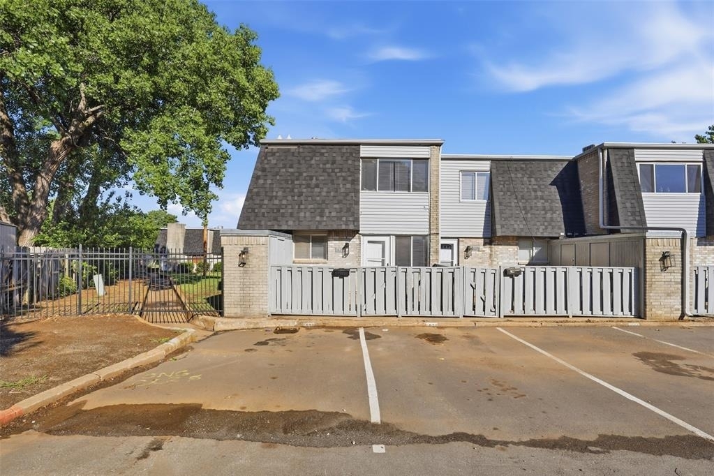 1628 Claudia Drive - Photo 1