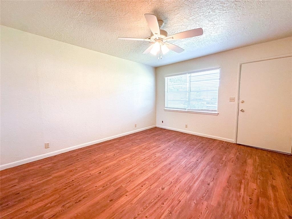 833 Owl Street - Photo 4