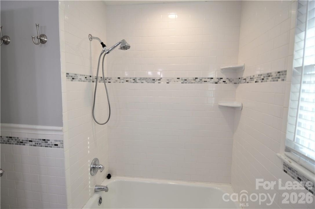 1020 Montford Drive - Photo 9