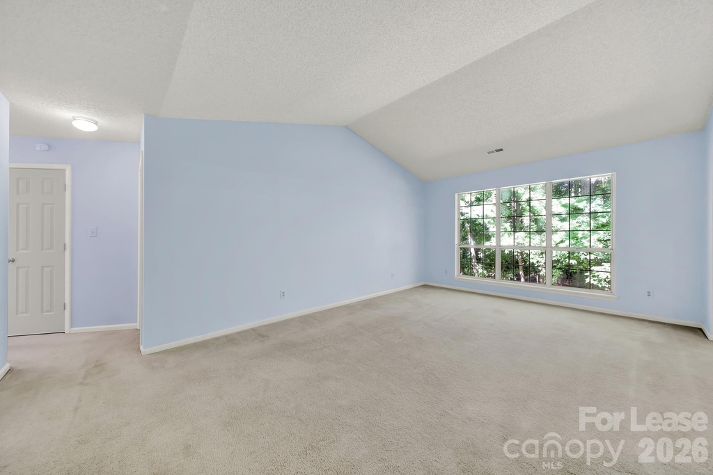 3421 Crescent Knoll Drive - Photo 12