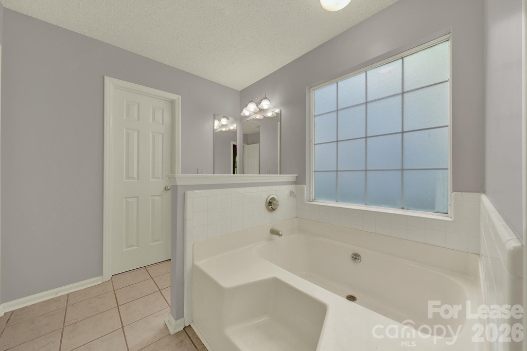 3421 Crescent Knoll Drive - Photo 18