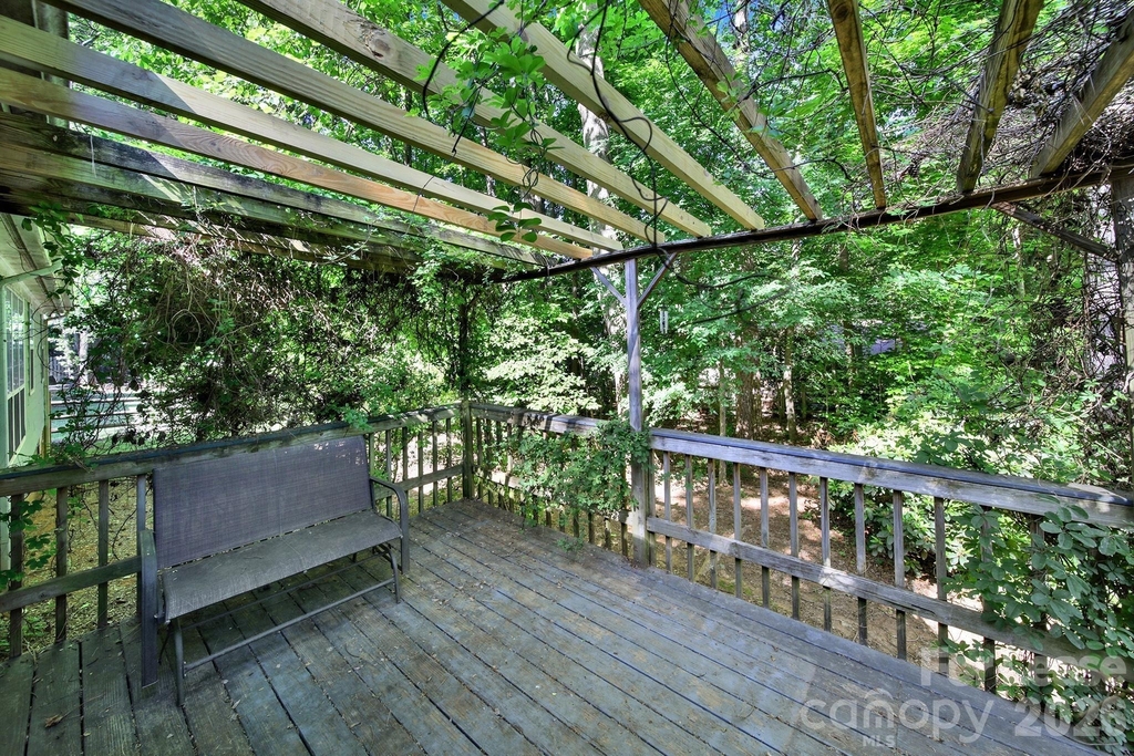 3421 Crescent Knoll Drive - Photo 25