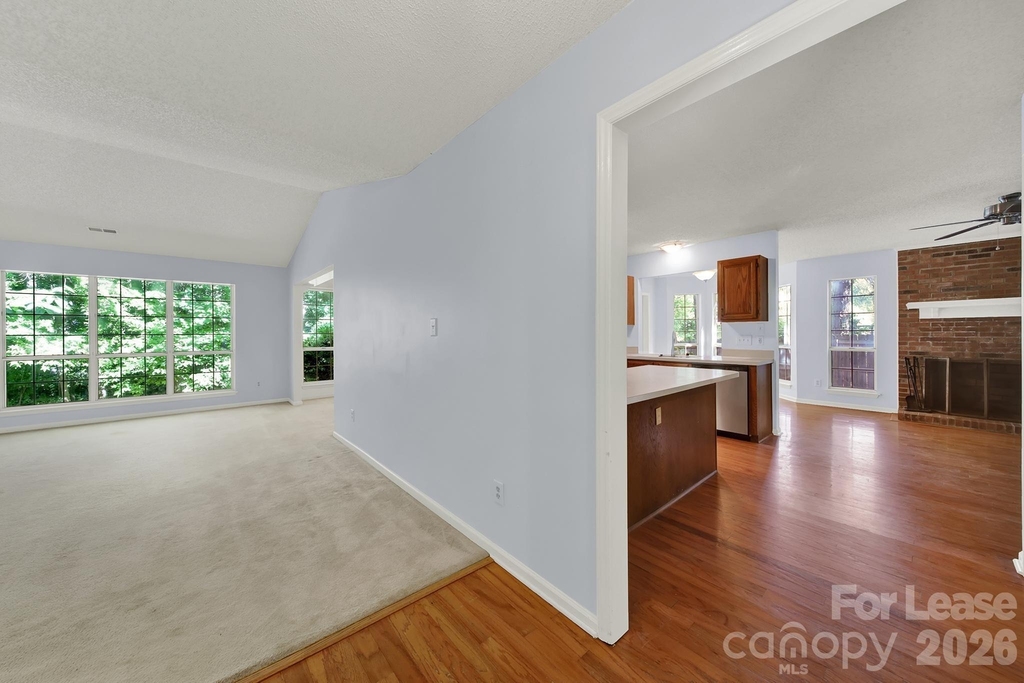 3421 Crescent Knoll Drive - Photo 1