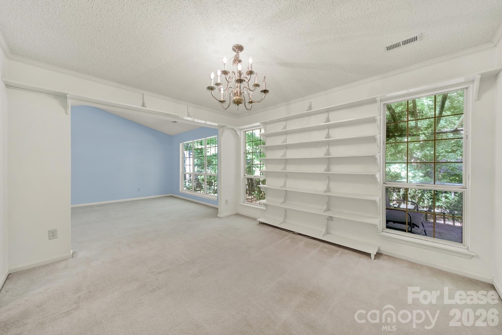 3421 Crescent Knoll Drive - Photo 14