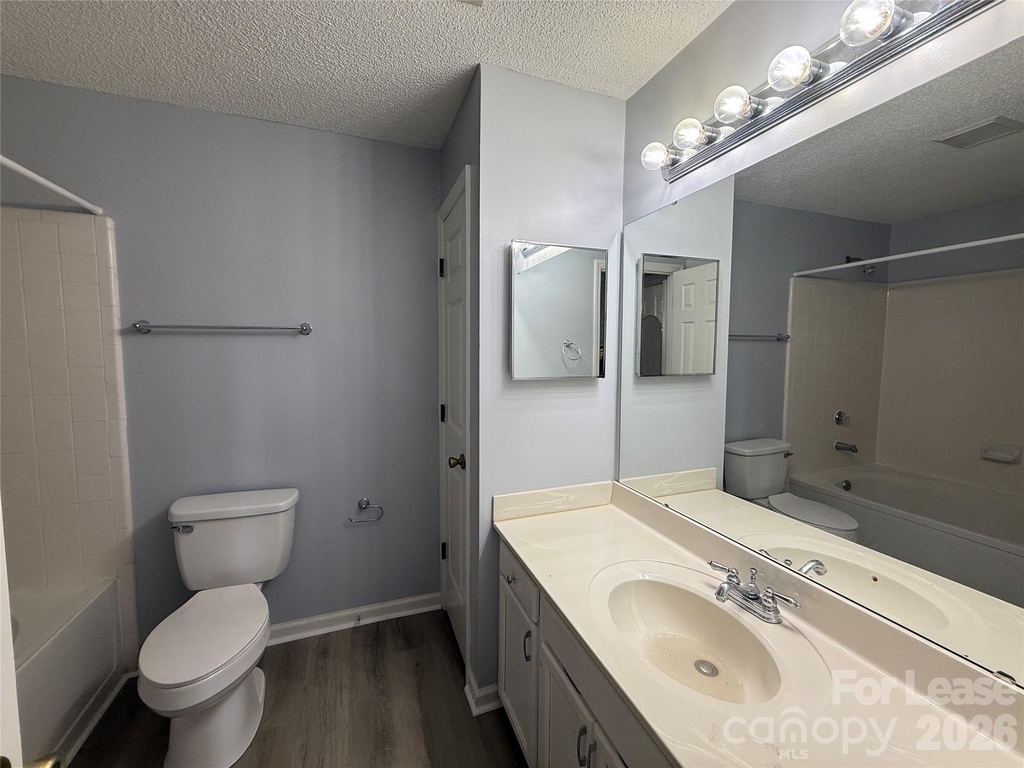 726 Southwest Drive - Photo 20
