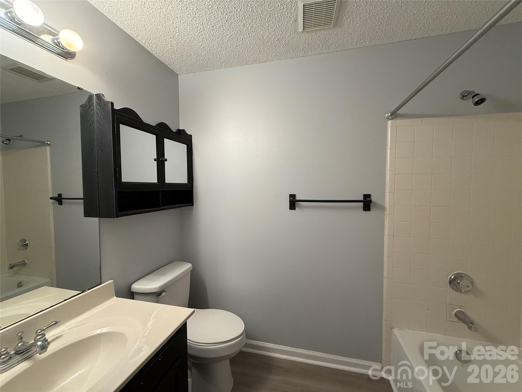 726 Southwest Drive - Photo 12