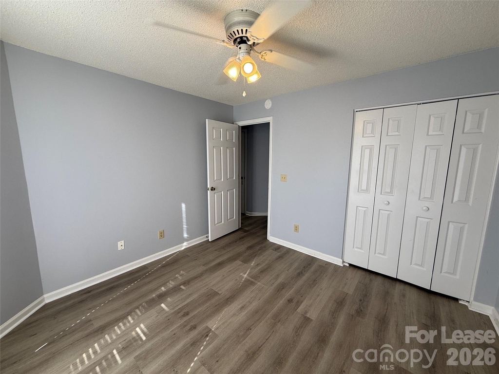 726 Southwest Drive - Photo 6
