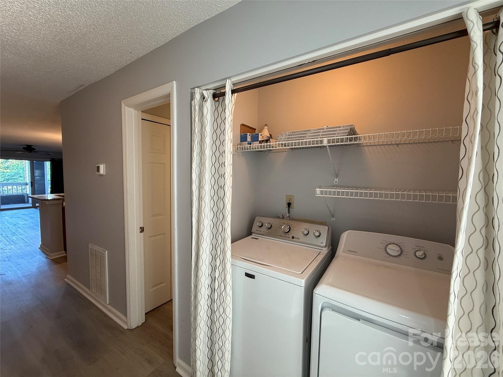 726 Southwest Drive - Photo 9