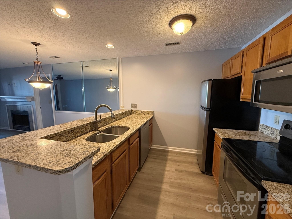 726 Southwest Drive - Photo 14