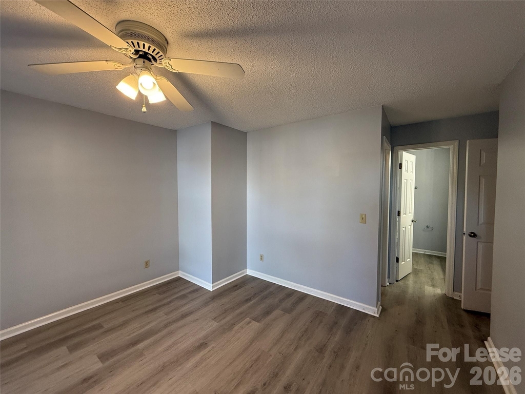 726 Southwest Drive - Photo 18