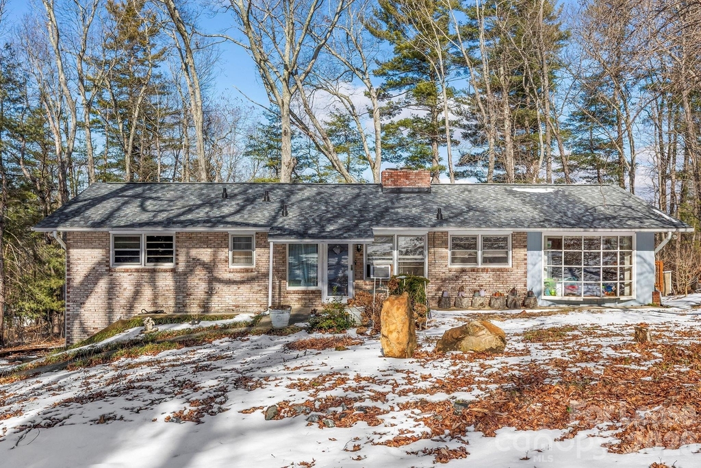 11 N Marley Drive - Photo 0