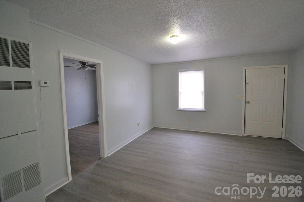 1009 Plymouth Street - Photo 7