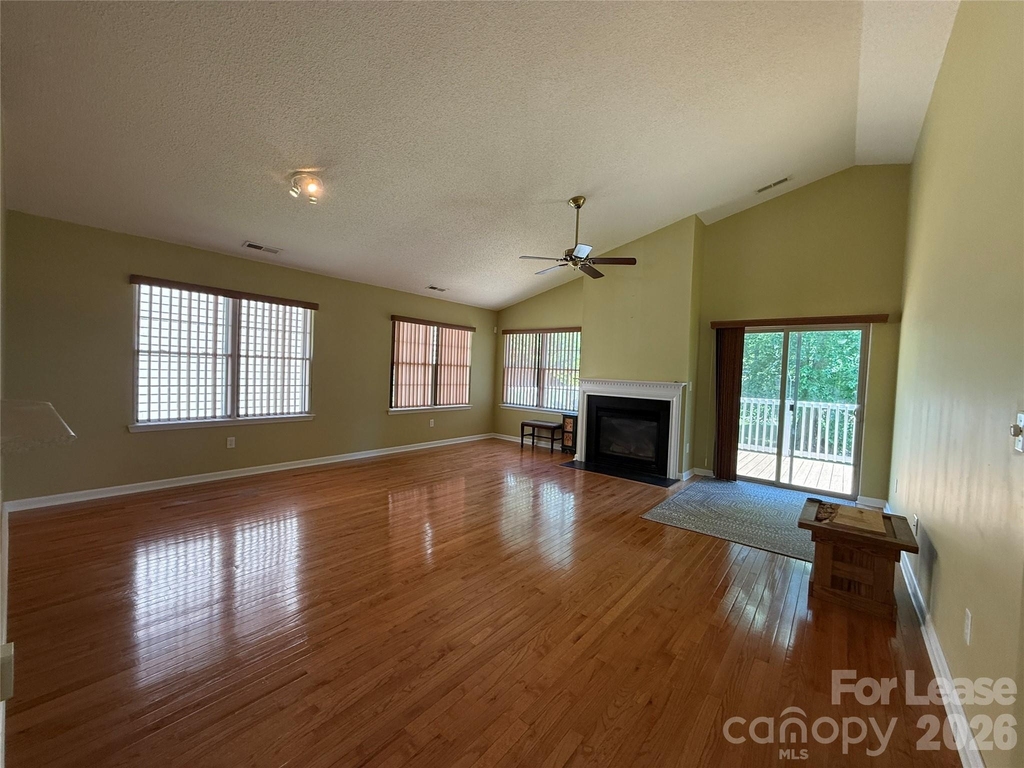114 Fairway View Drive - Photo 2