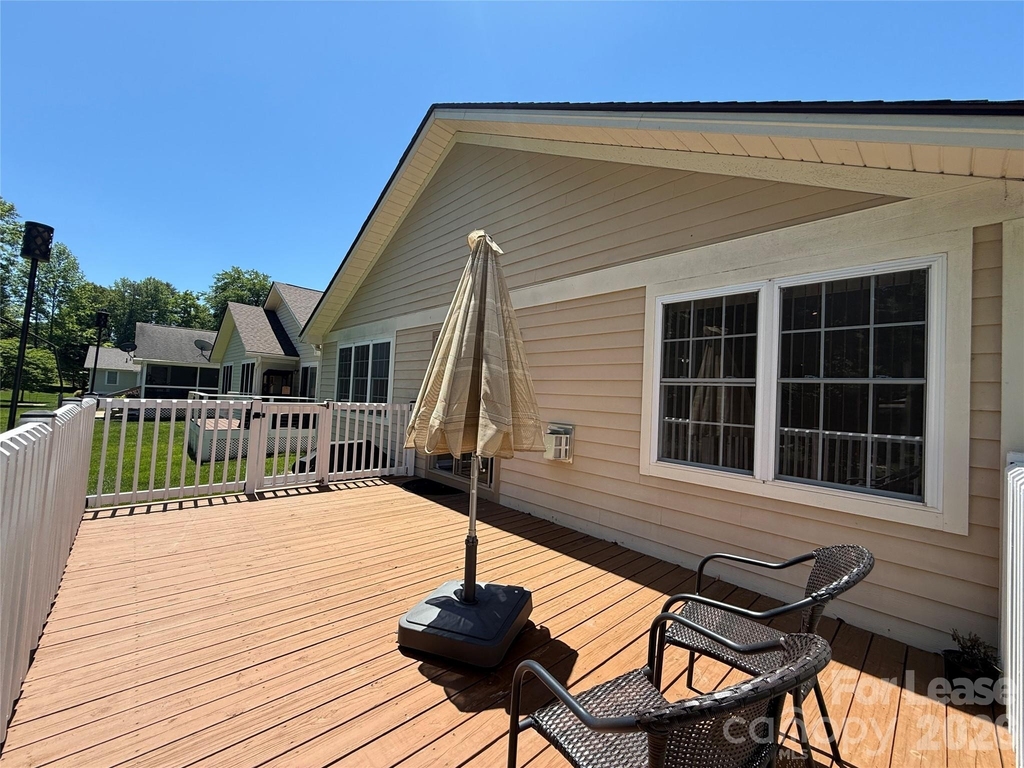 114 Fairway View Drive - Photo 15