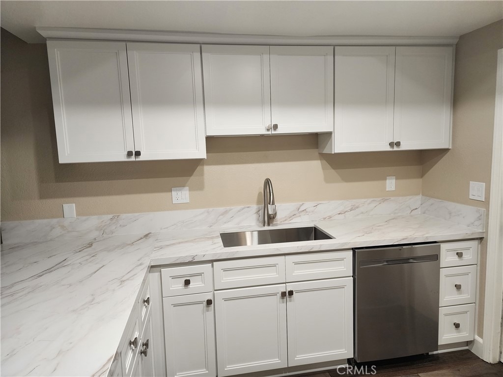 157 S Ralph - Photo 3