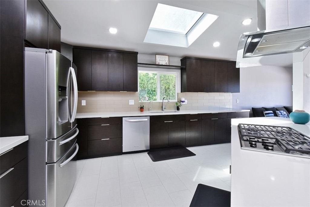 4347 Coronet Drive - Photo 5