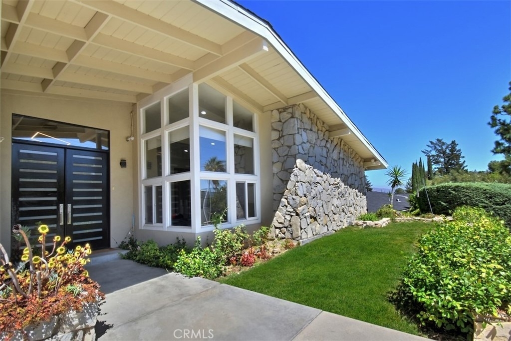 4347 Coronet Drive - Photo 2