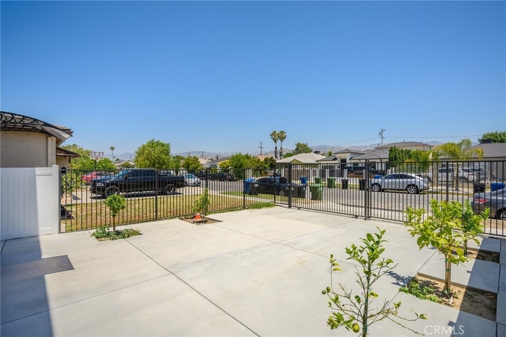 7247 Cleon Avenue - Photo 15