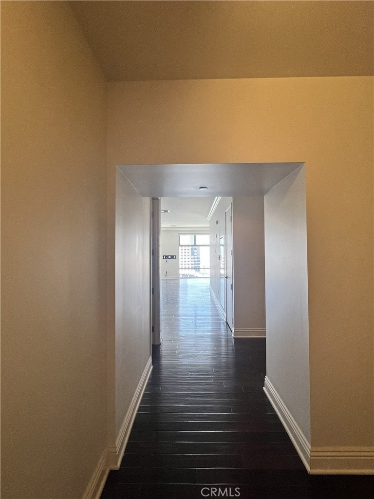 801 S Grand - Photo 3
