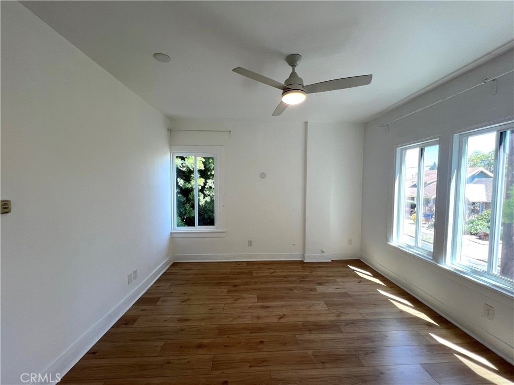 1557 W 36th Place - Photo 7