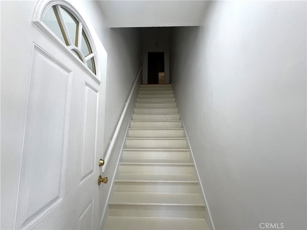 1557 W 36th Place - Photo 2