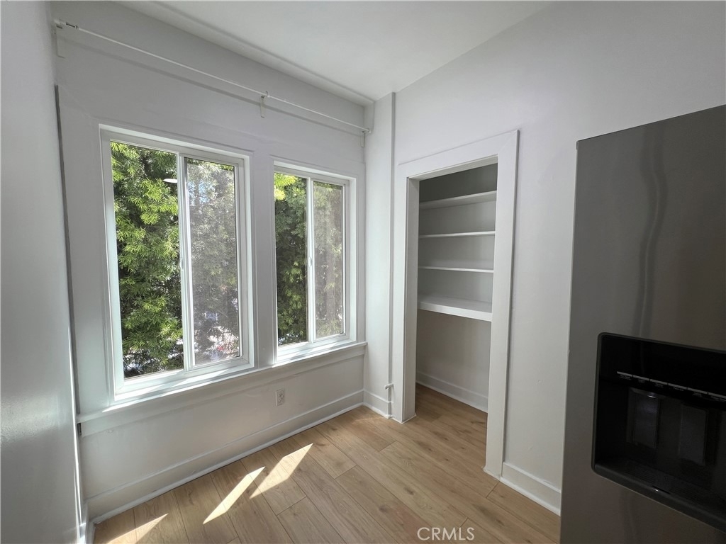 1557 W 36th Place - Photo 5