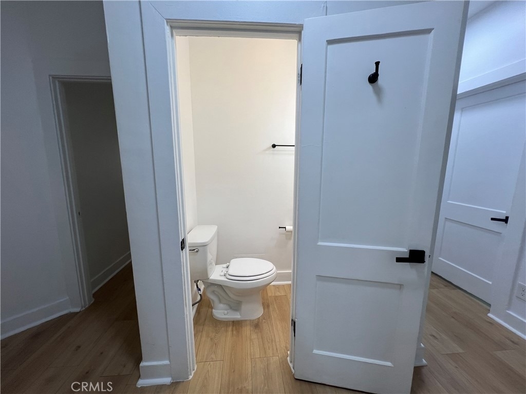 1557 W 36th Place - Photo 11
