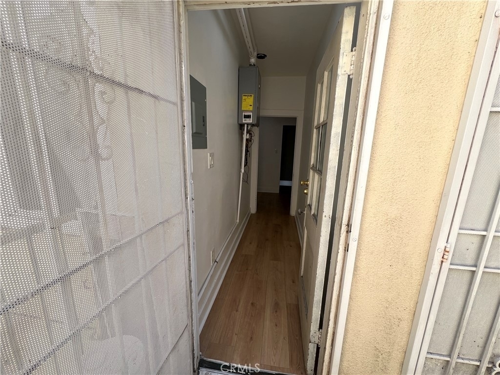 1557 W 36th Place - Photo 21