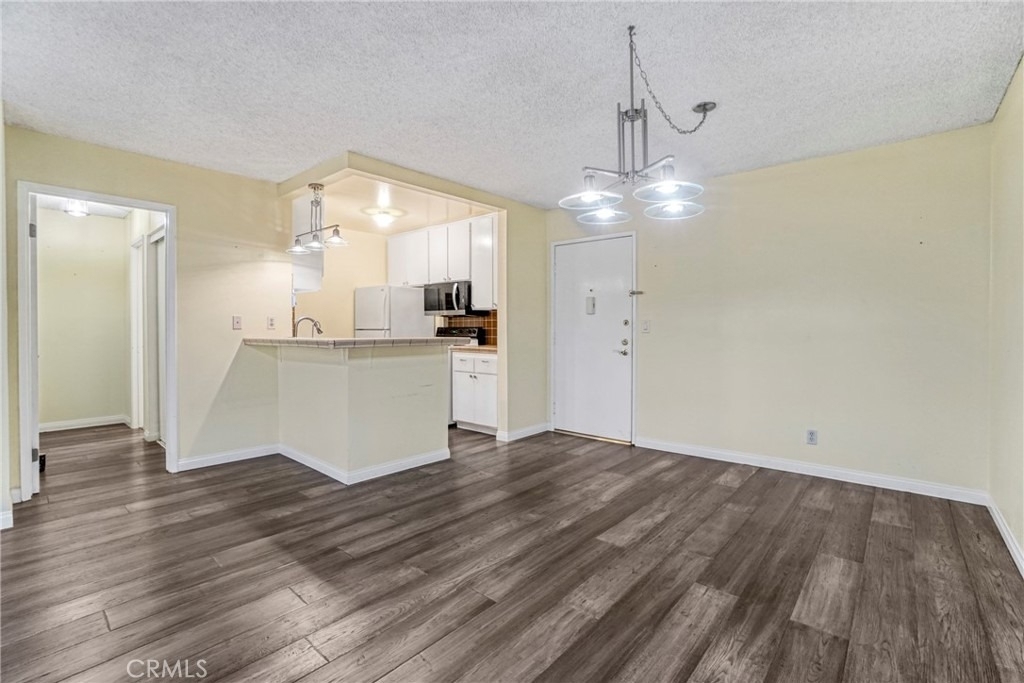 8650 Gulana - Photo 7