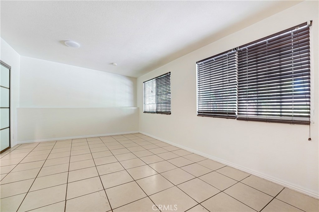 14323 Califa - Photo 10