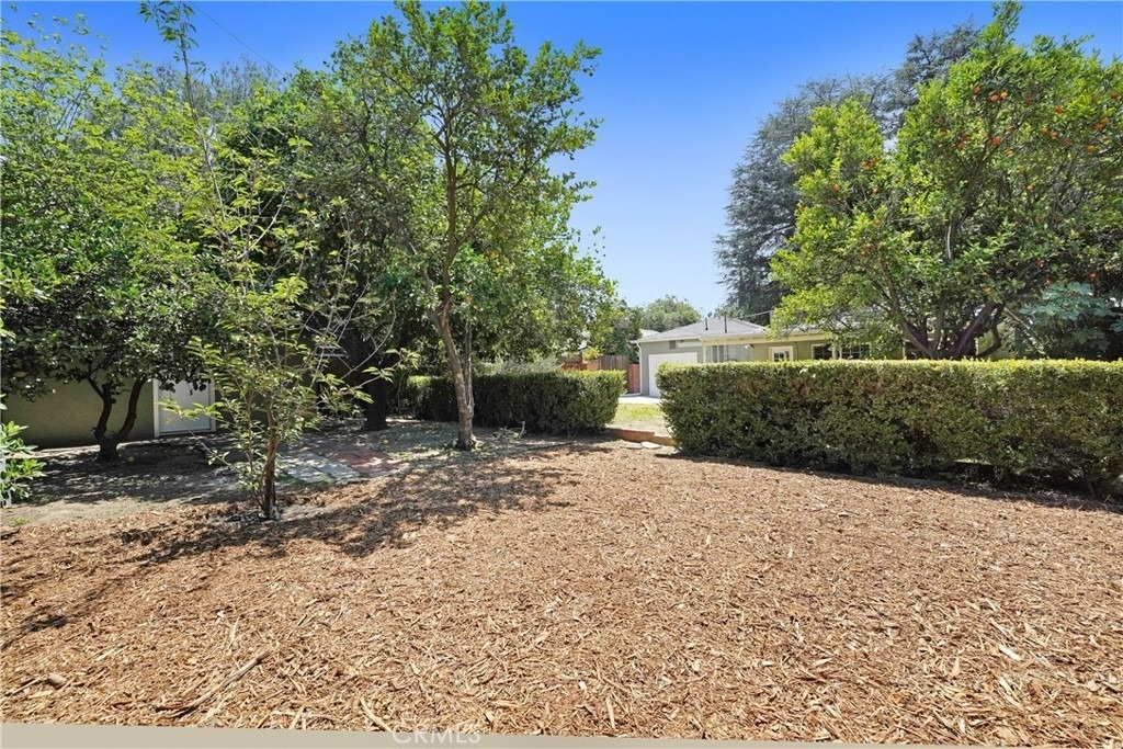 14323 Califa - Photo 14