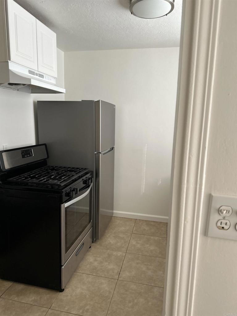 331 E 5th Street - Photo 9