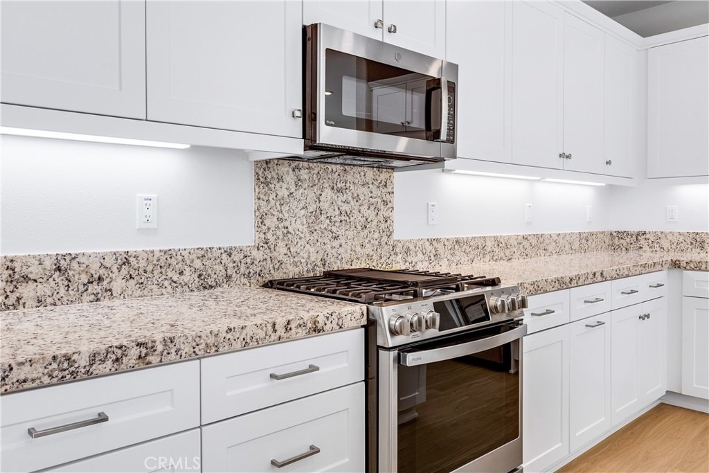 208 Siena - Photo 2