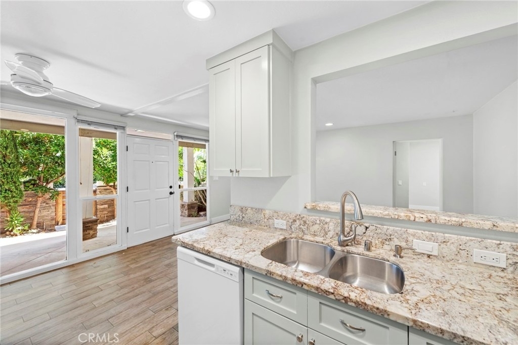 280 Aster Street - Photo 5